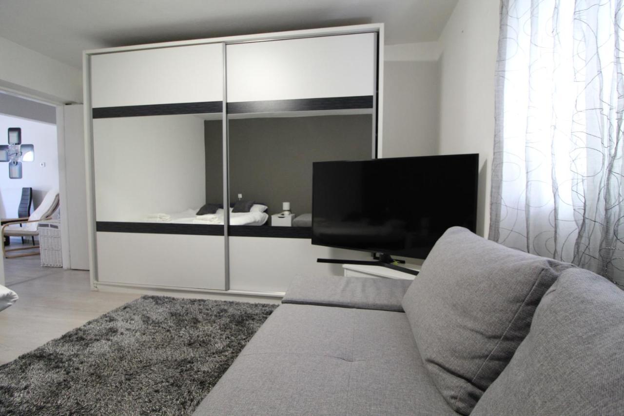 Apartment Matijas, 3 Bedroom Apt With Terrace And Parking 斯普利特 外观 照片